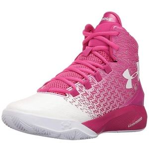 Boys 6.5 UA ClutchFit Drive 3 Basketball Shoes